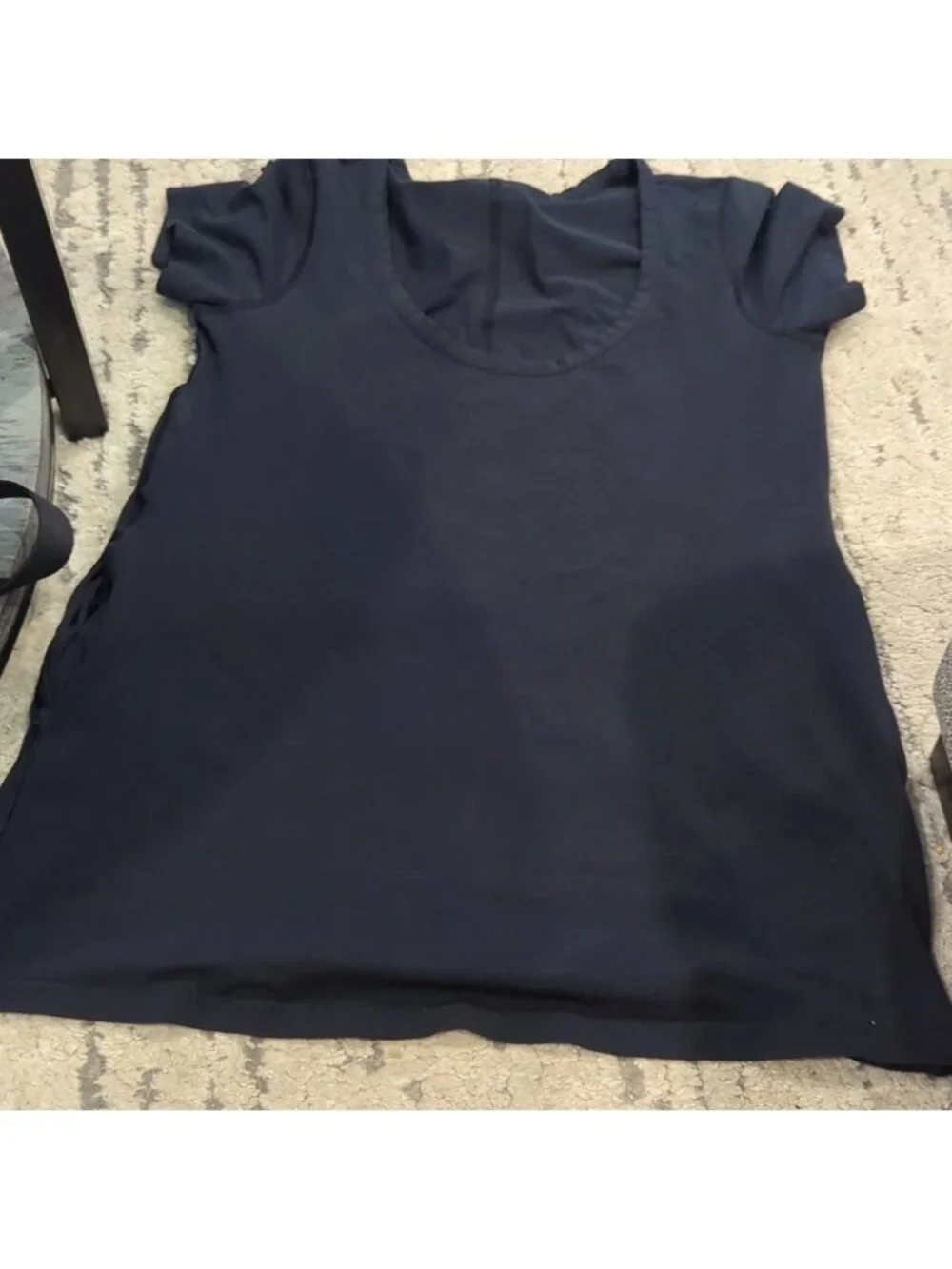 Lululemon scoop neck short sleeves with side pockets black